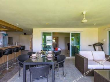 Cozy 3 Bedroom Pool Villa (L70)