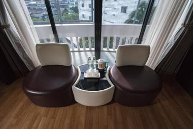 Kiss Gardenhome Chic Hotel