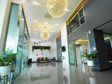 Clover Hotel Hatyai (SHA Extra Plus)