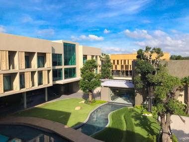 The Signature Hotel Airport