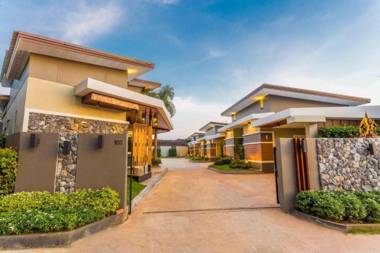 Moonla Boutique Resort