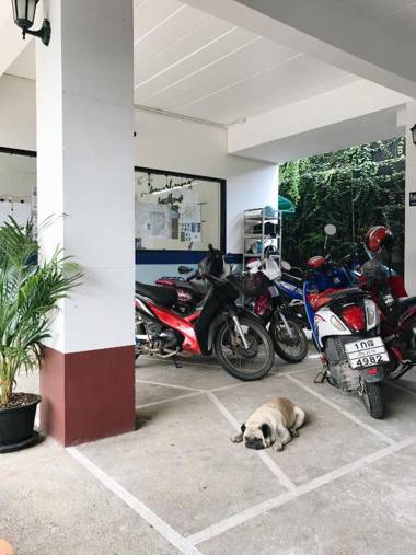 Baan Nukanong Guesthouse