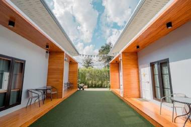 To the Moon Bed & Breakfast