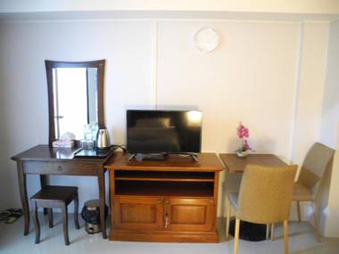 Bann Tawan Hostel & Spa