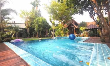 LUNGHE HOMESTAY (ลุงฮีโฮมสเตย์)