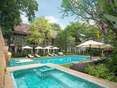 B2 ChiangMai University Premier Resort