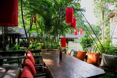 E-Outfitting Doikham Resort