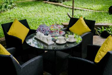 E-Outfitting Doikham Resort