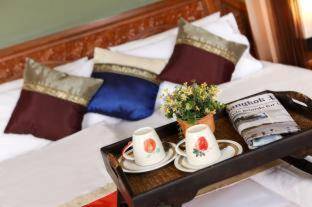 People Place Boutique In Town Hotel - SHA Extra Plus