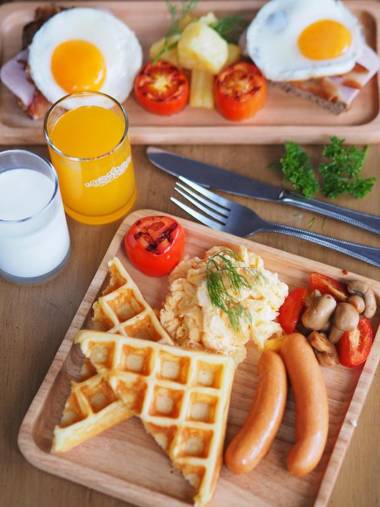 The Empress Hotel - SHA Extra Plus