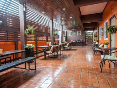 Anoma Bed & Breakfast