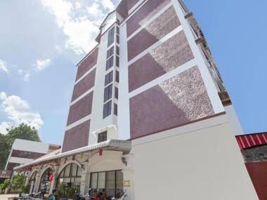 Vaccinated Staff -OYO 1096 Winner Inn Hotel