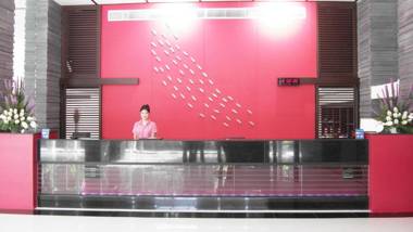 Mayflower Grande Hotel Chiang Mai