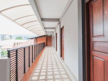 B2 Santitham Boutique & Budget Hotel