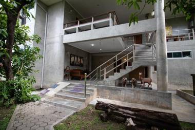 GongKaew HuenKum Hotel