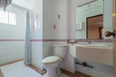 OYO 794 Nice Mum Lodge