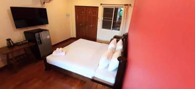 Your House 3 Guest House