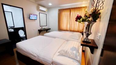 Basic Line Hotel @ Loikroh