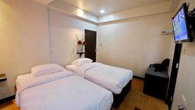 Basic Line Hotel @ Loikroh