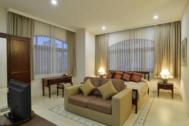 The Golden Wells Residence