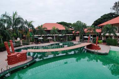 Woodfield Resort Chiang Mai - SHA Extra Plus