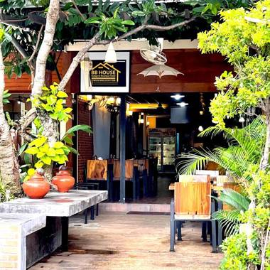 BB House Budget & Boutique