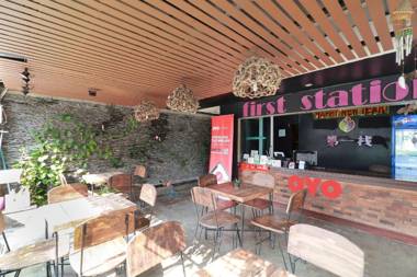 OYO 768 First Station Hotel