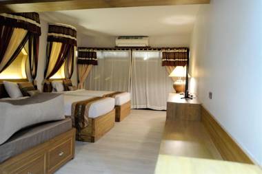 Big Tree Old Town Hotel