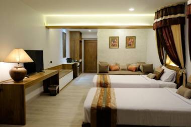 Big Tree Old Town Hotel