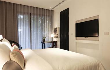 Hotel Ping Silhouette