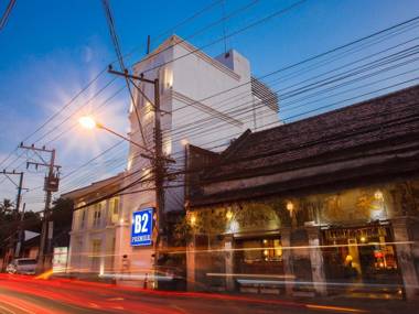 B2 Riverside Colonial Hotel