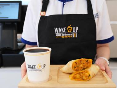 B2 Riverside Colonial Hotel