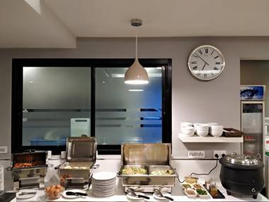 Rung Aroon Hotel By Le Siri