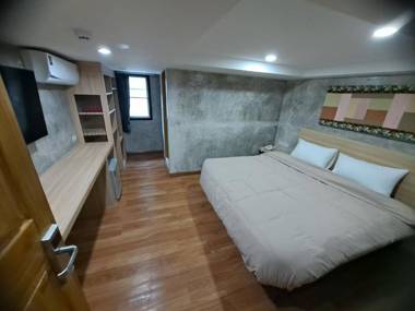 BURI Hotel And Hostel