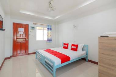 Vaccinated Staff - OYO 799 Pudsadee Hotel