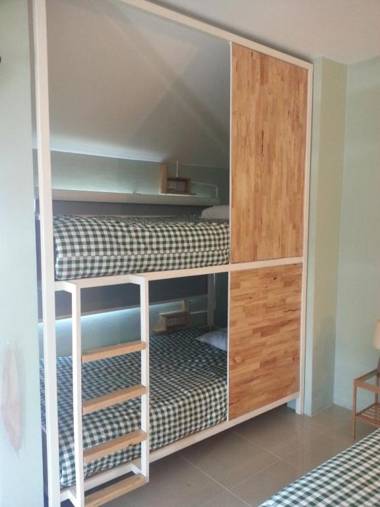 The Leaf Service Apartment