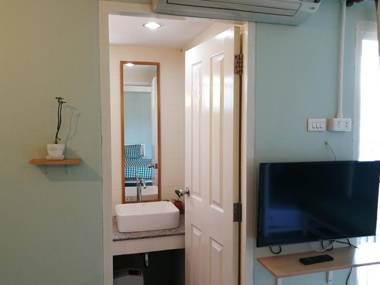 The Leaf Service Apartment