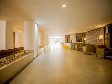 B2 Riverside Premier Resort