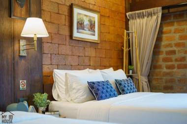 My House Riverside & Pool Villa