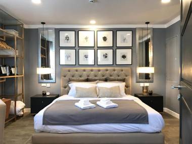 Stay in Style in the heart of Nimman Road. R306A