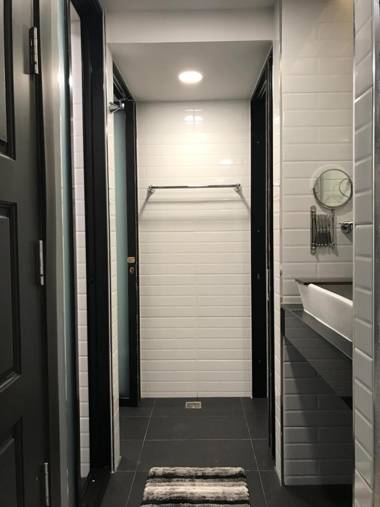 Stay in Style in the heart of Nimman Road. R306B