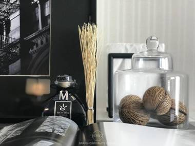 Stay in Style Stay On The Cloud@RS504-Bus Station