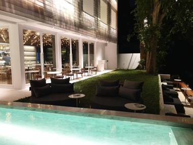 Little Shelter SHA Plus