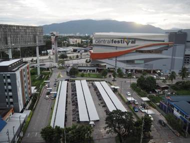 One bedroom with rooftop swimming pool A
