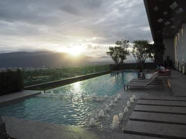 One bedroom with rooftop swimming pool A