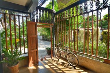 The Corner's Unique House