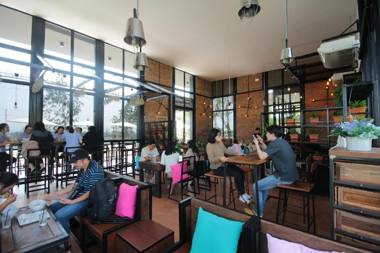 Rock and Loft Cafe & Resort Chiang Mai