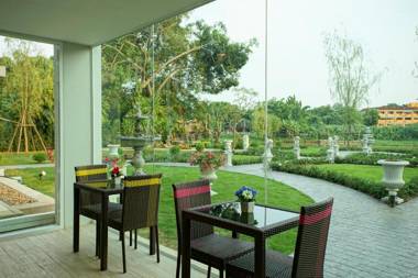 Nantra Chiangmai Riverfront Hotel