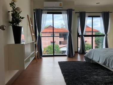 PaperPlaneCNX @ Haiya - 3 Storey Flowery Loft