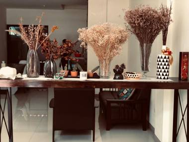 PaperPlaneCNX @ Haiya - 3 Storey Flowery Loft